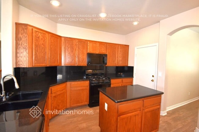 Building Photo - 9679 W Spinnaker Creek Ave