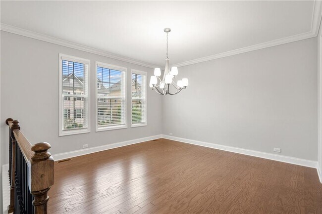 Building Photo - 3300 Hill St NW
