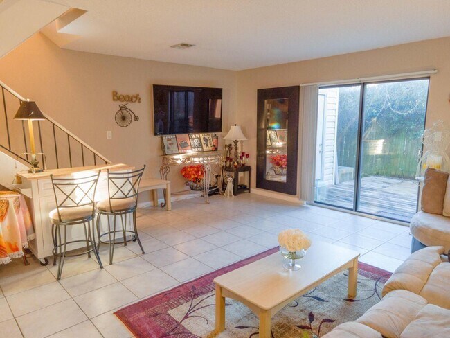 Foto del edificio - 734 Legion Dr