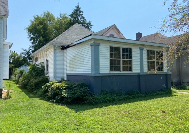 Foto del edificio - Investment Special! - $290 Month / $600 Down