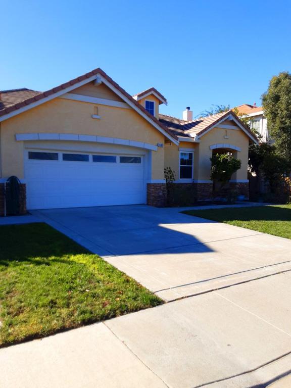 2401 Berkshire Ln House Rental in Brentwood, CA