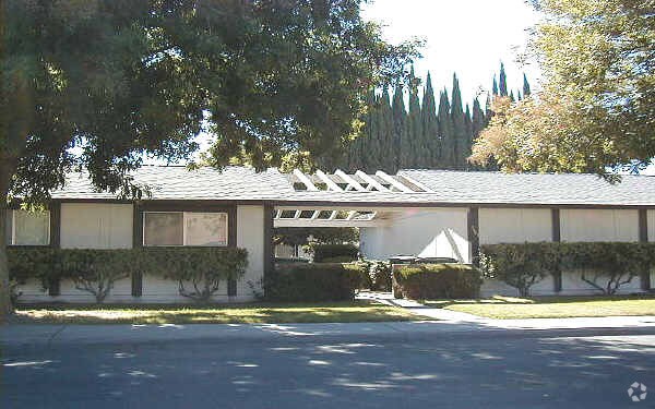 Foto principal - 3433 Sherwood Ave