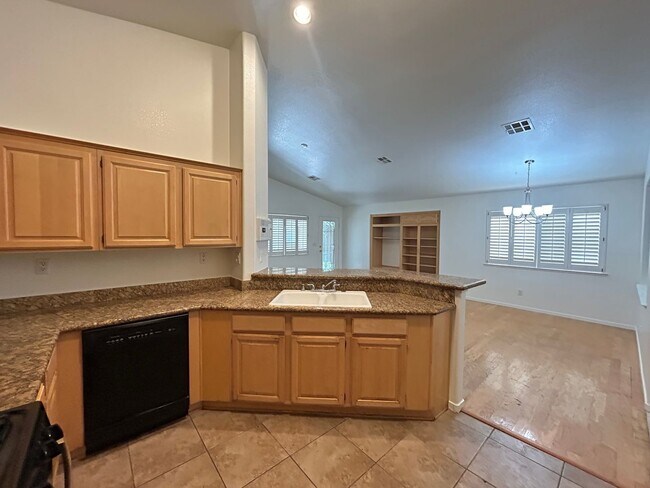 Foto del edificio - 645 Beresford Ave