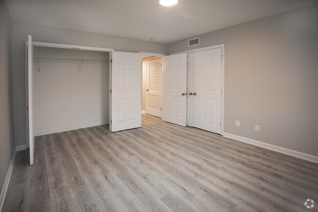 1BR,1BA-800SF - 1425 Park