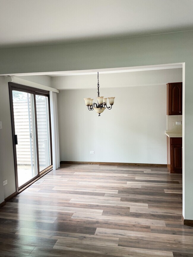 Foto del edificio - 9338 Sunrise Ln