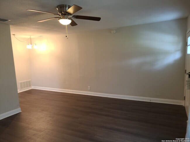 Foto del edificio - 10446 Mountain Vw Dr