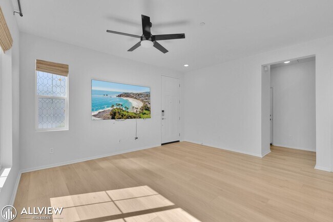 Foto del edificio - Bright 4-Bed, 2.5-Bath Home in Fallbrook’s Citro Community