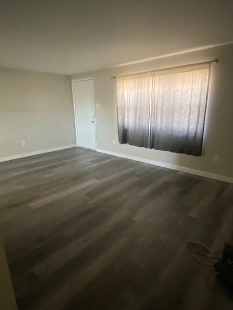 Foto del edificio - 327 Marquis Ave