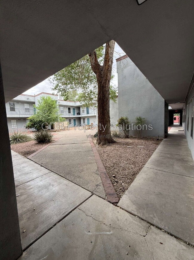 Building Photo - 401 14th St NW