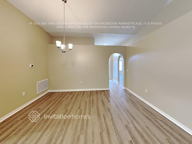 Building Photo - 510 Snail Kite Ave