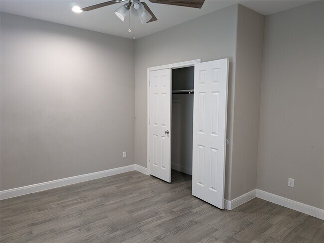 Foto del edificio - 7747 Swiftwater Ln