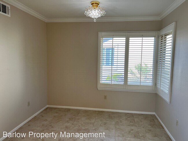 Building Photo - 2 br, 2 bath House - 33111 Village 33