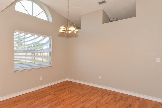 Foto del edificio - 12914 Astorwood Pl