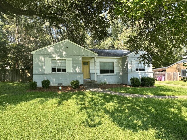 Foto del edificio - 4171 Plaza St