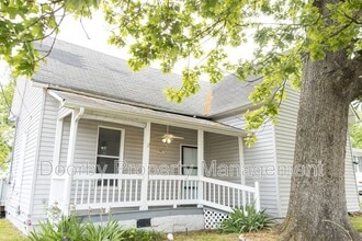 Building Photo - 2901 E 47th St