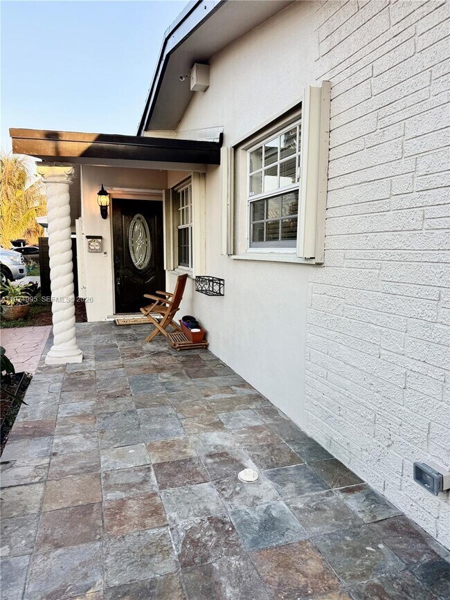 Foto del edificio - 7910 NW 12th St