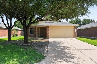 Building Photo - 111 Mossy Rock Cove