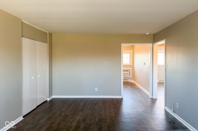 Foto del edificio - 5905 Devington Rd