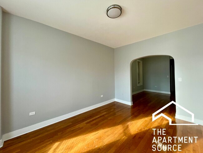 Foto del edificio - 4736 W Armitage Ave