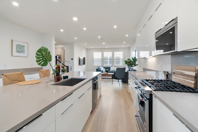 Foto del edificio - 2717 Everly Dr