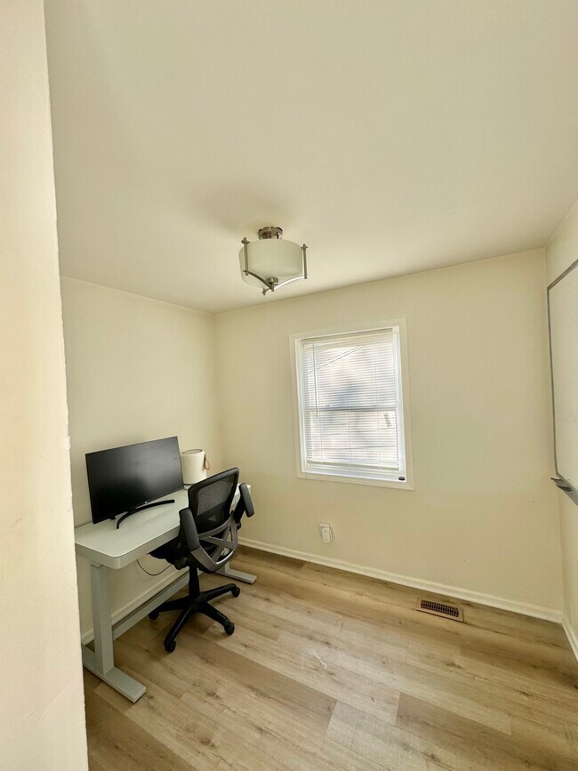 Foto del edificio - 2620 Dundeen St