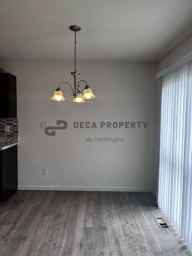 Foto del edificio - 288 Crestfield Ct