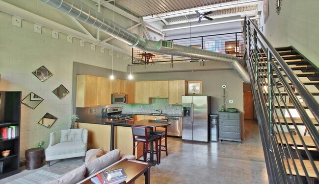 Foto del edificio - 400 Village Pkwy