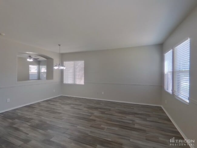 Building Photo - 4002 W Pollack Street Phoenix AZ