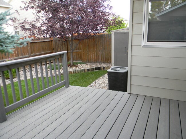 Foto del edificio - 4734 Village Ln