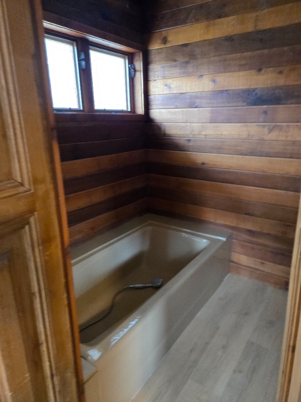 Building Photo - 115 Sandager Ave