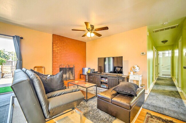 Foto del edificio - 2475 Armstrong Pl