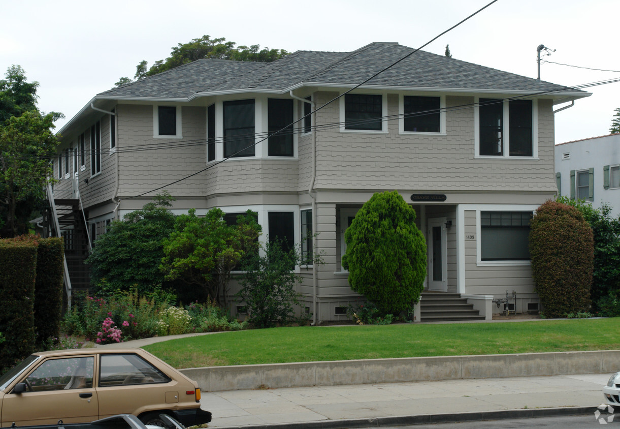 Primary Photo - Crane Villa
