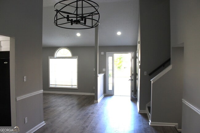 Building Photo - 2640 Field Spring Dr