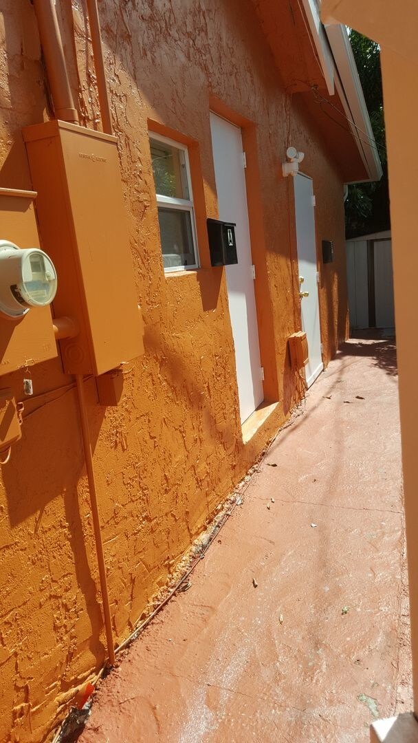 Foto del edificio - 3440 SW 2nd Ct