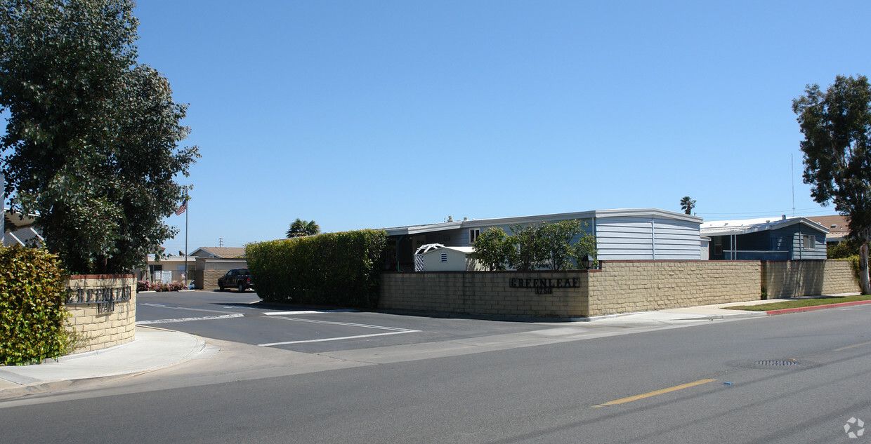 Primary Photo - 1750 Whittier Ave