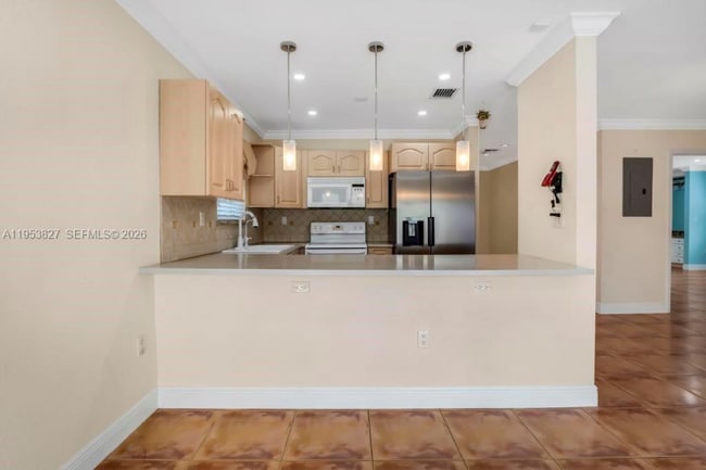 Photo - 4370 SW 82nd Ave House