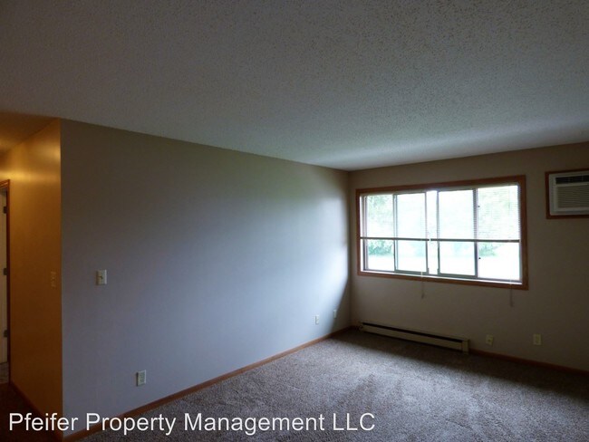 Foto del edificio - 607 1st Ave NE