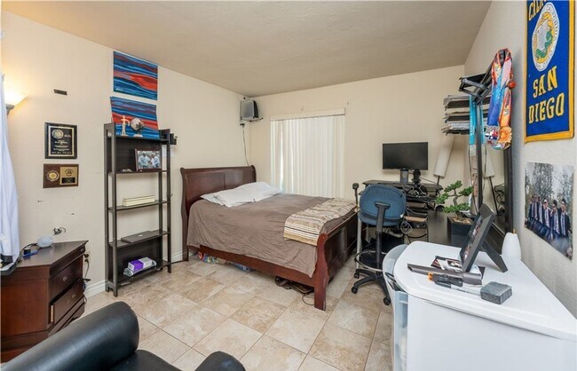 Foto del edificio - Spacious 2-Bedroom, 2-Bathroom Condo Avail...