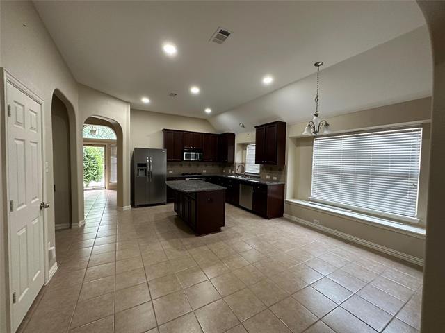 Foto del edificio - 725 Red Elm Ln