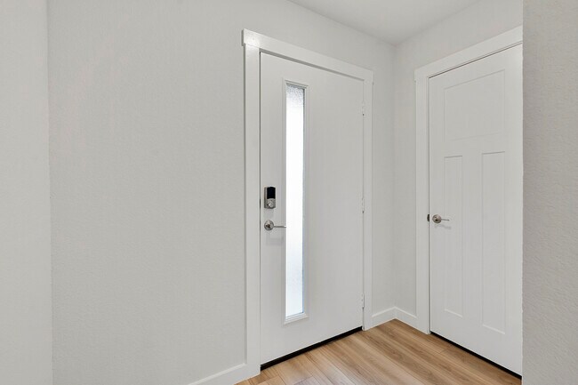 Building Photo - 1241 Amistad Lp