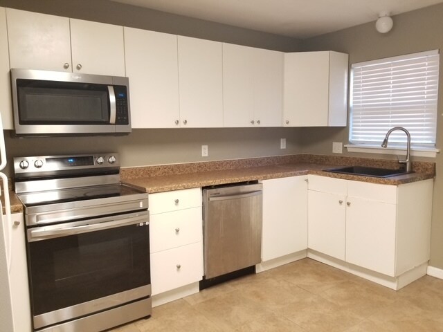 Building Photo - 620 S Rogers Rd