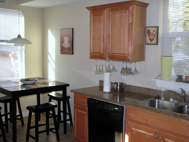 Building Photo - UT PRE LEASE: Remodeled North Campus Bunga...