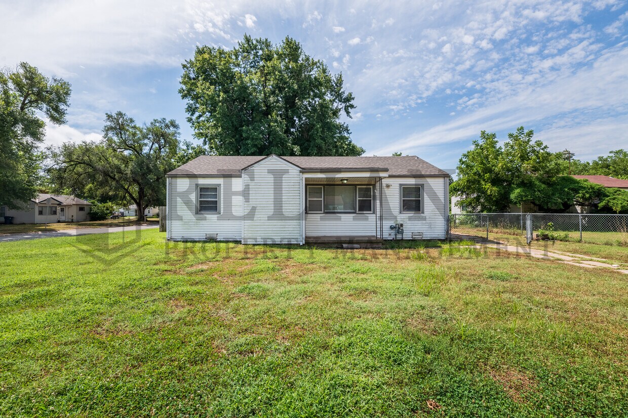 Primary Photo - 301 Lamar Ct