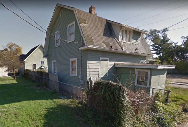 Building Photo - 2816 E 13th St