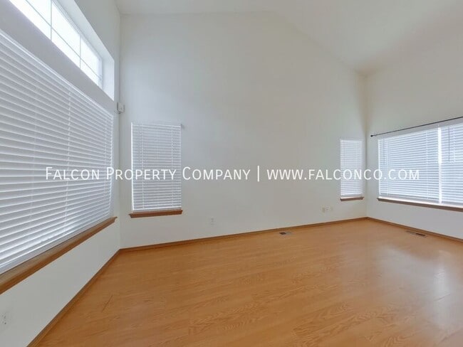 Building Photo - 6335 Cording Ct