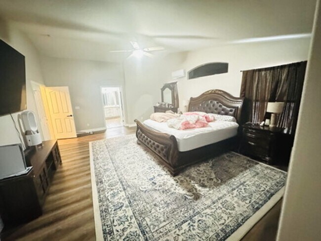 Building Photo - 3805 Cool Meadows Dr