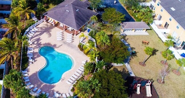 Foto del edificio - 3642 Pine Oak Cir
