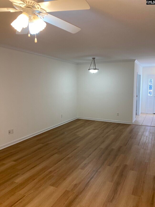 Foto del edificio - 1033 Deerwood St