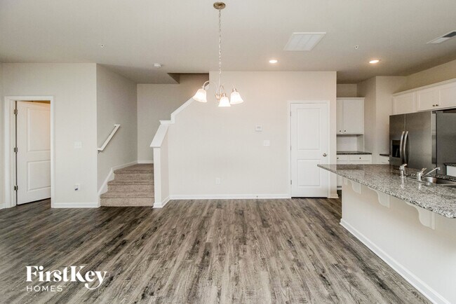 Building Photo - 2080 Cypress Village Dr NW