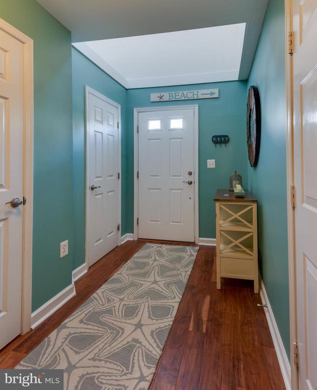 Primary Photo - 48395 Sunburst Dr